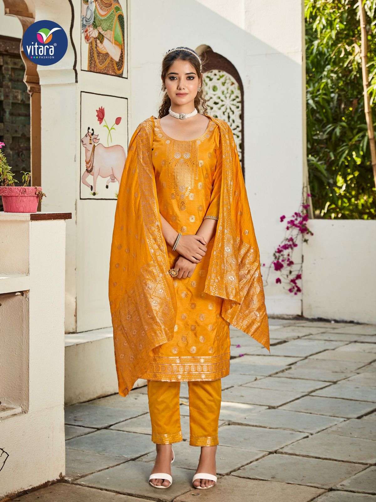 vitara-fashion-mastani-dola-viscose-gorgeous-look-top-pent-with-dupatta-catalog-6